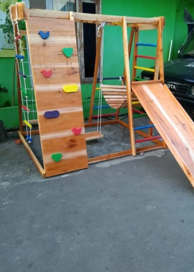 Alat Permainan Edukasi & Panggung Boneka