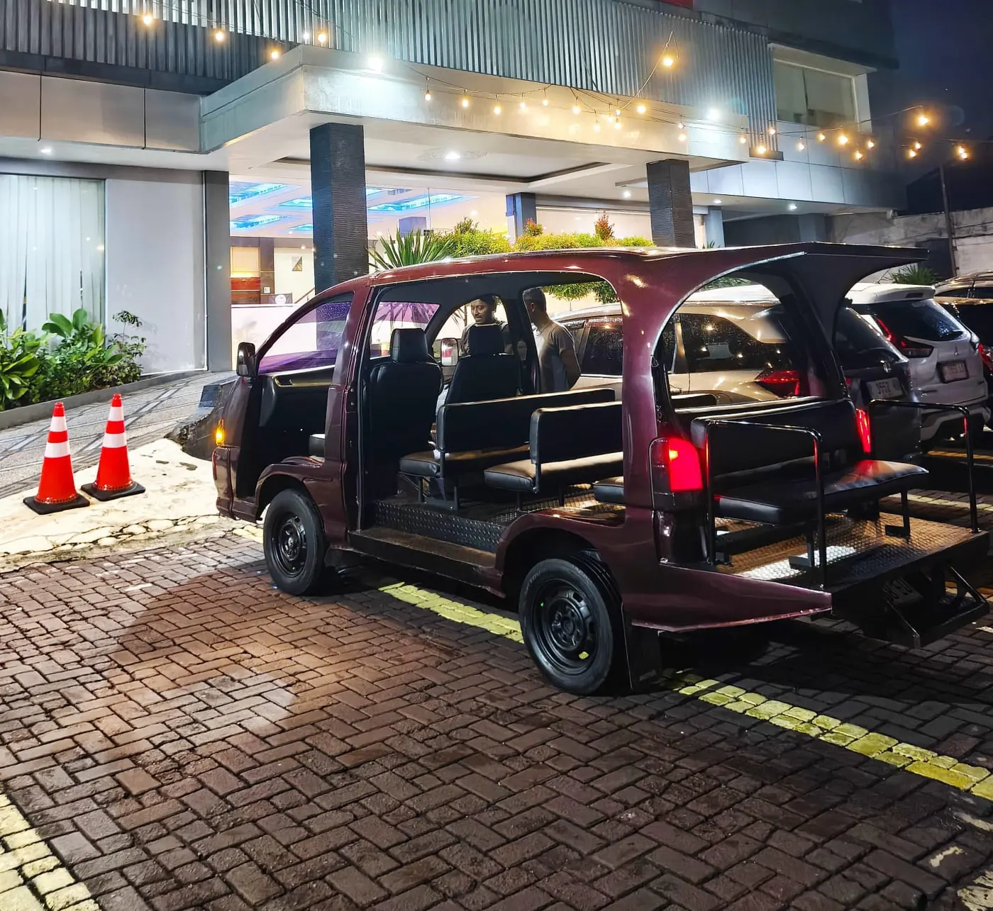 Karoseri Kendaraan Penumpang